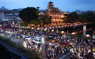 Lịch trình lễ Vu lan ở các chùa lớn tại TPHCM cho Phật tử chiêm bái