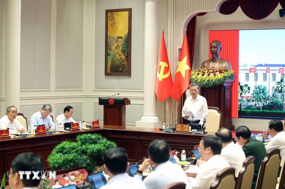 Tổng Bí thư, Chủ tịch nước Tô Lâm chủ trì buổi làm việc. Ảnh: TTXVN