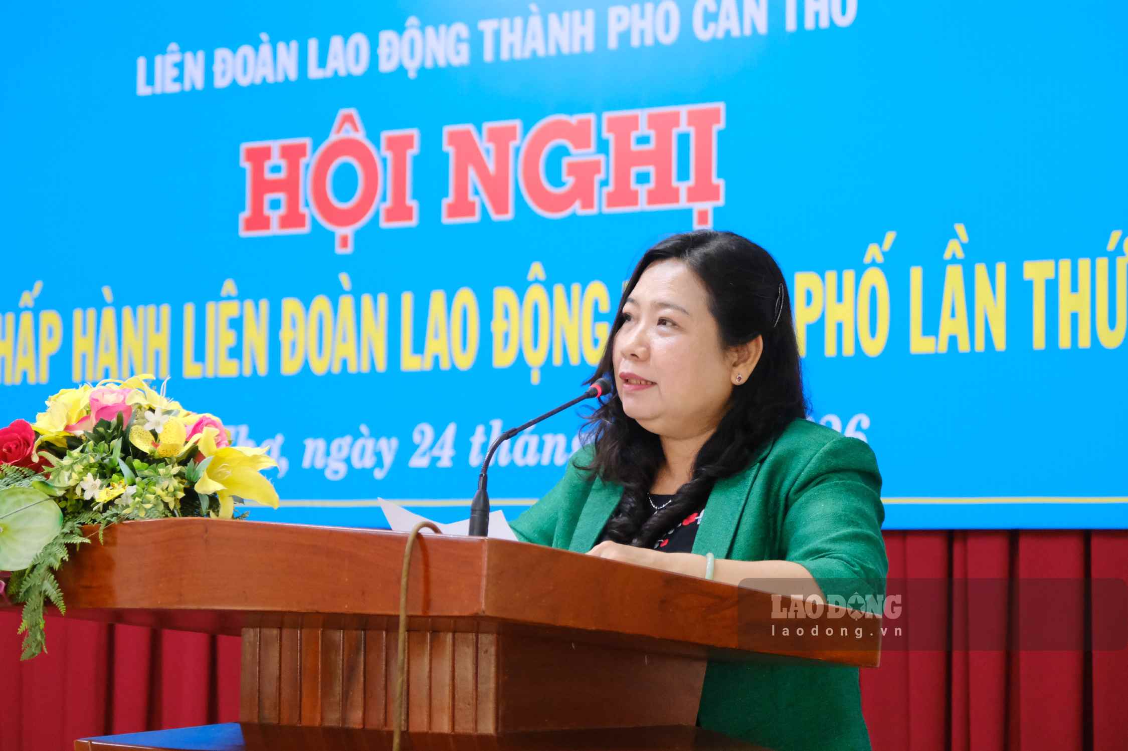 Bà Hồ Thị Cẩm Đào - Phó Bí thư Thành ủy, Chủ tịch Ủy ban Mặt trận Tổ quốc Việt Nam TP Cần Thơ - phát biểu. Ảnh: Mỹ Ly