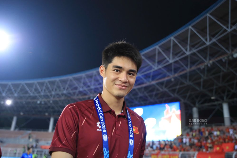 Dù chưa được sử dung nhưng việc được dự hai kì ASEAN Cup là trải nghiệm quý báu với thủ môn trẻ Trung Kiên. Ảnh: Minh Dân