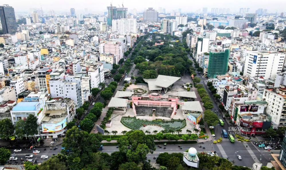 Most inner-city wards in Ho Chi Minh City do not meet the standards for area but propose not to merge. Photo: Anh Tu