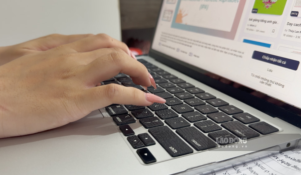 Typing the wrong character on a Windows computer keyboard can cause users to have errors or inaccurate text input. Photo: Hao Thien