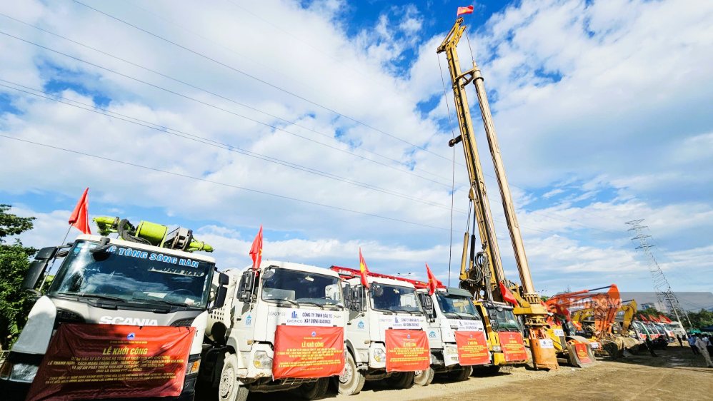 Da Nang starts two projects worth nearly 4,300 billion VND to remove traffic bottlenecks and prevent flooding. Photo: Hoang Bin