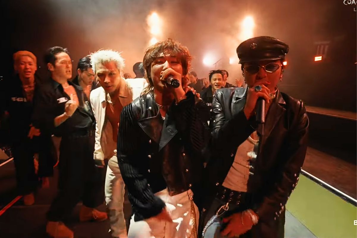 BIGBANG reappears after 8 years and 8 months, stirring up the 20th anniversary stage before 100,000 spectators. Photo: Lotte