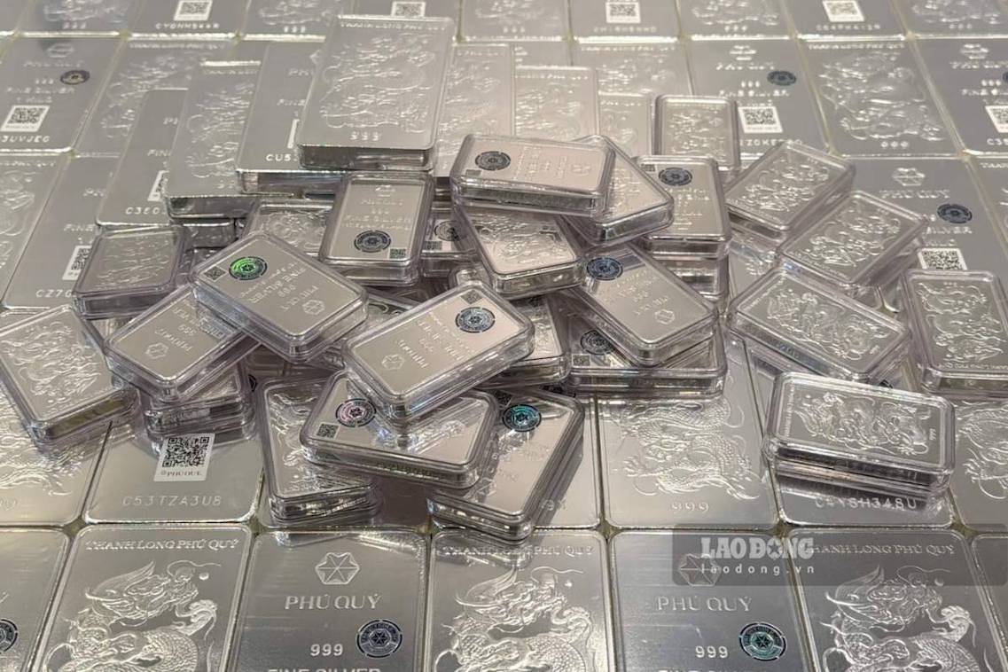 Domestic silver prices adjusted upwards in today's trading session. Photo: Phuong Anh