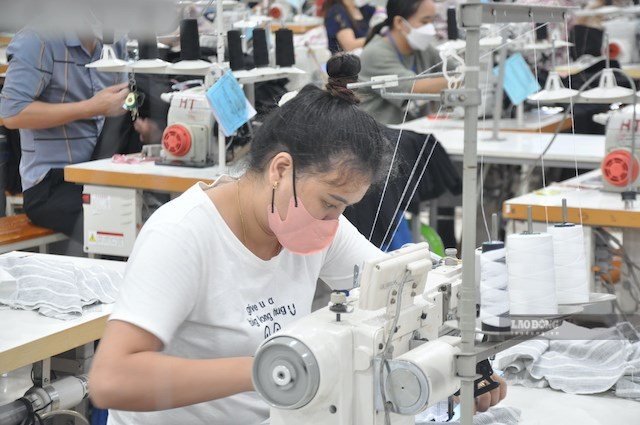 The Ministry of Home Affairs proposes a minimum wage increase of 7.8% compared to the current level, applied from January 1, 2027. Photo: Bao Han