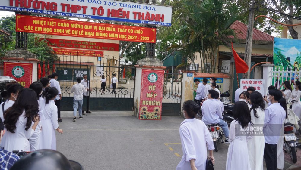 To Hien Thanh High School will be merged with Dao Duy Tu High School. Photo: Quach Du