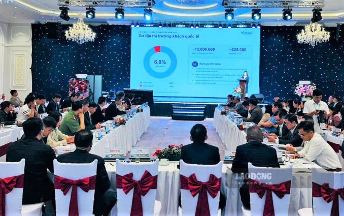 Quang cảnh diễn đàn
