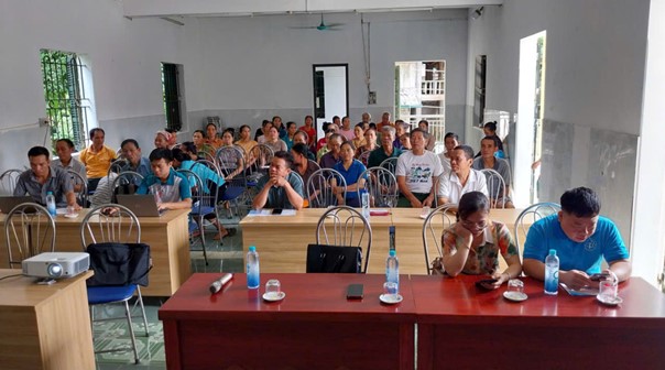 People in Moi hamlet, Muong Vang commune attend a conference to propagate about health insurance. Photo: Phu Tho Social Insurance