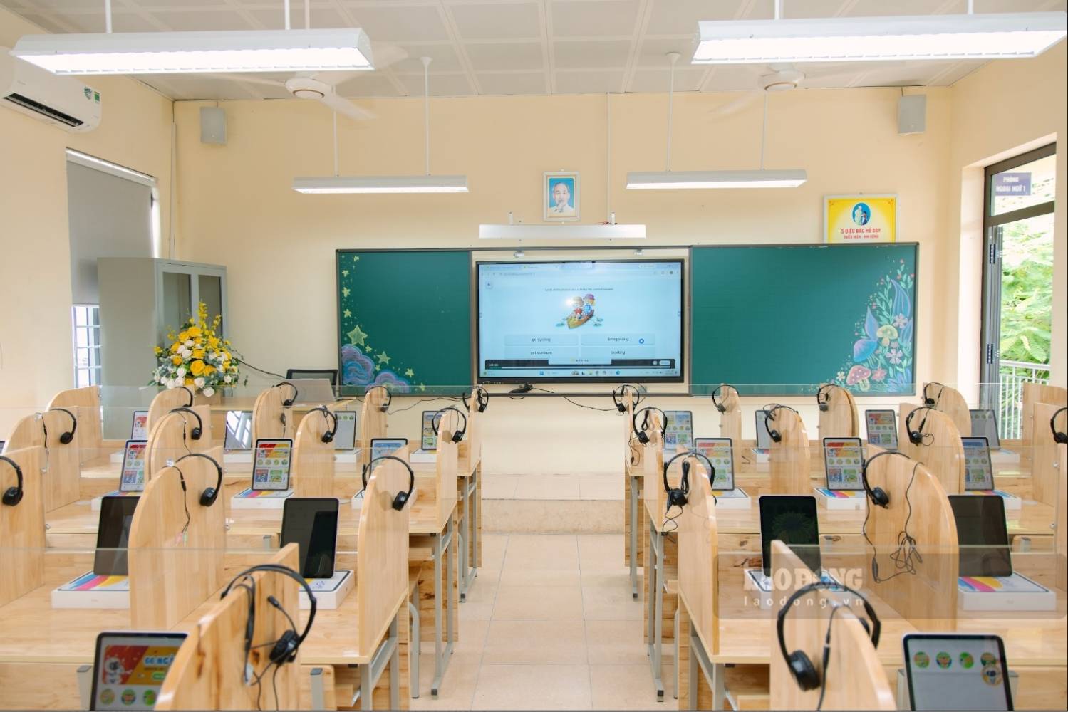 Không gian trường học được chuẩn bị nhiều thiết bị phục vụ việc dạy và học. Ảnh: Phương Anh