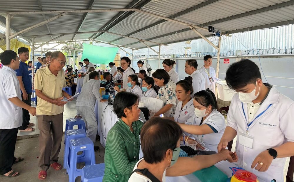In this free health check-up campaign, Can Tho City General Hospital will bring quality medical services closer to people, especially the elderly and people in difficult circumstances. Photo: Can Tho City General Hospital