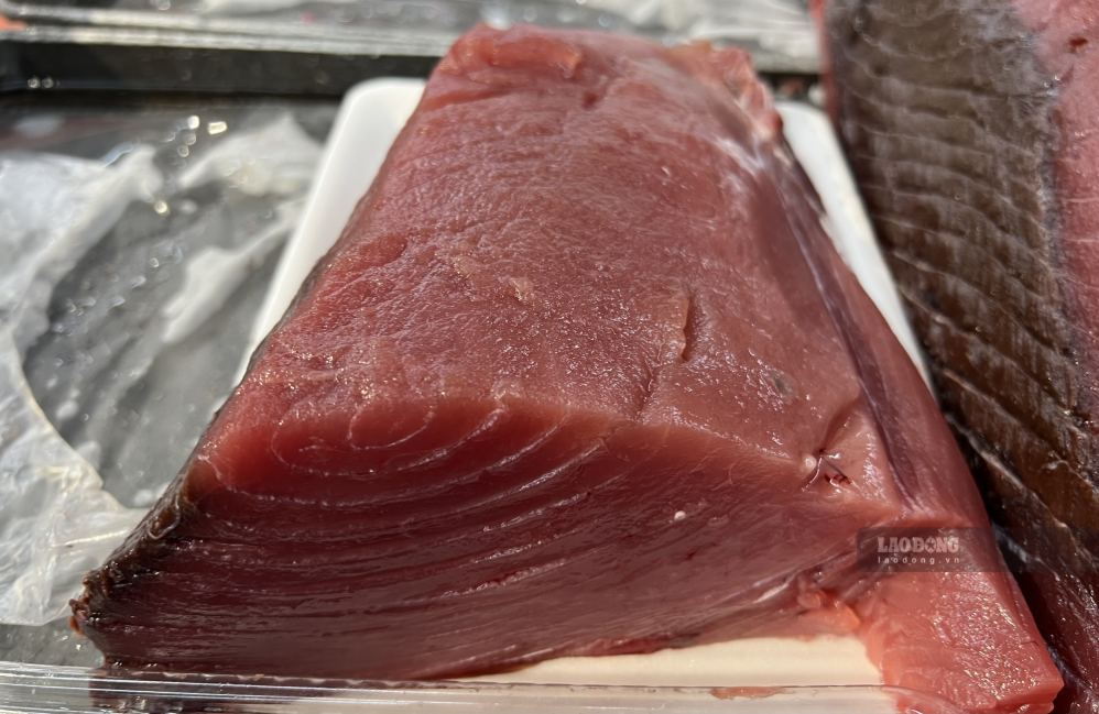 Tuna is one of the foods that can support healthy joints for people over 50 years old. Photo: Kieu Vu