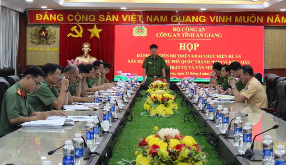 Preliminary meeting, evaluating the results of implementing the Project to build Phu Quoc special zone into a "Model unit for security, order and urban civilization" in August 2026. Photo: Tien Dung/An Giang Police