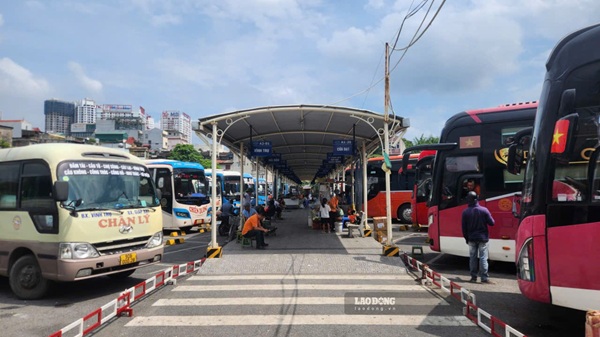 Hà Nội sẵn sàng phương tiện phục vụ khách dịp lễ 2.9. Ảnh: Minh Hạnh 