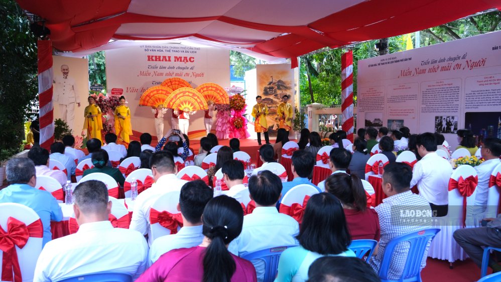 Scene of the opening ceremony. Photo: Phong Linh.