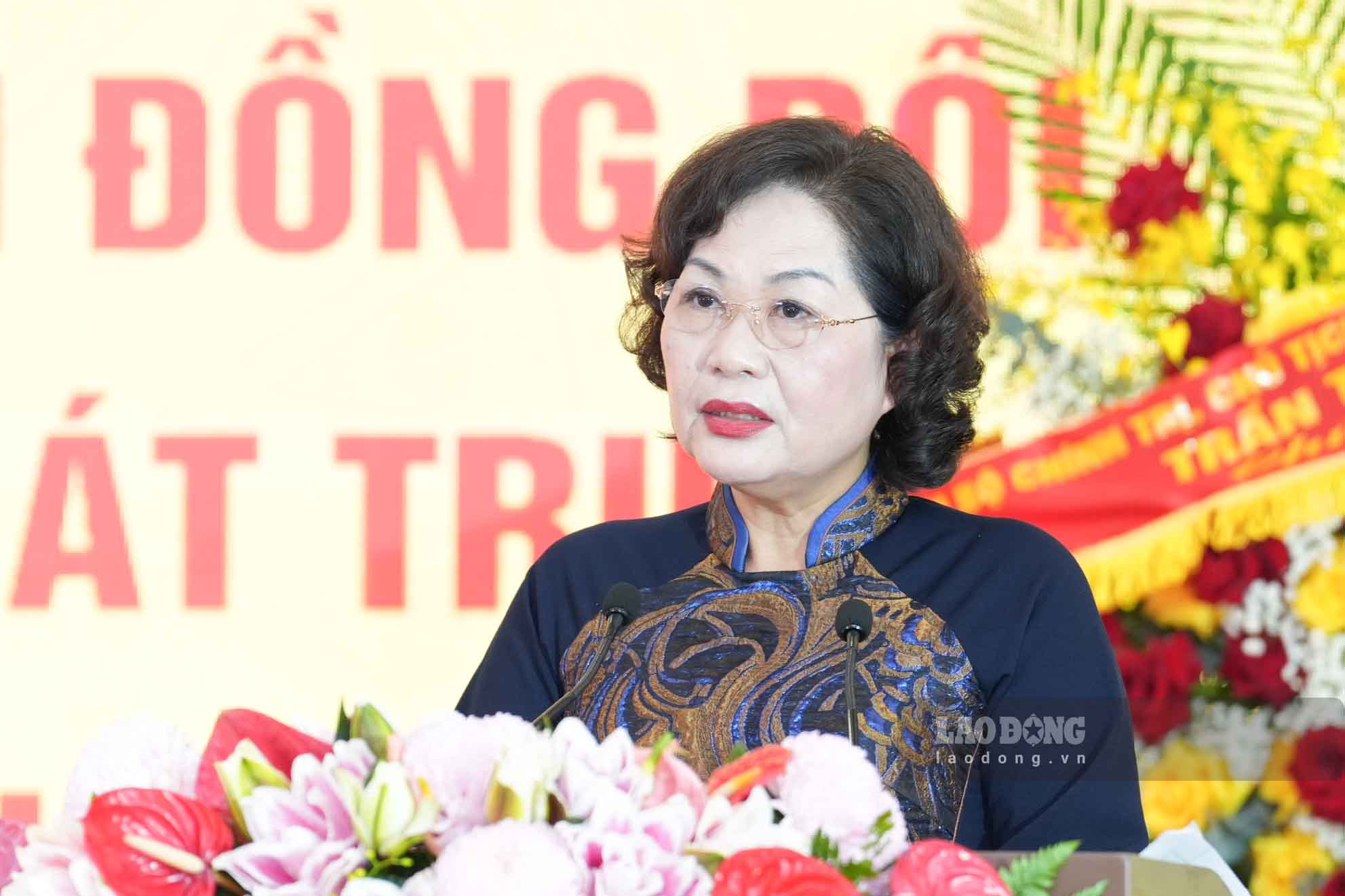 Ms. Nguyen Thi Hong, Member of the Party Central Committee, Vice Chairwoman of the National Assembly, delivered a directive speech at the 5th National Congress of the Vietnam Association of Former Youth Volunteers, term 2026 - 2031. Photo: Song Huu