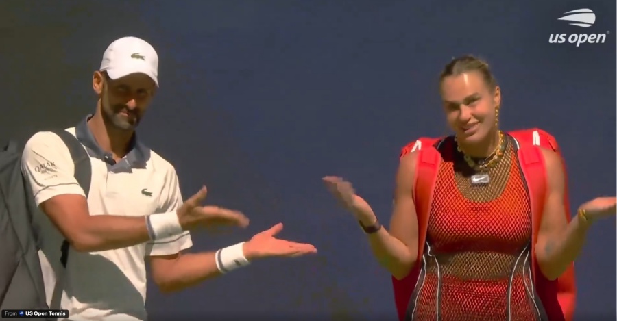 Novak Djokovic et Aryna Sabalenka sortent du tunnel avant le double à l'US Open 2026. Photo: CMH