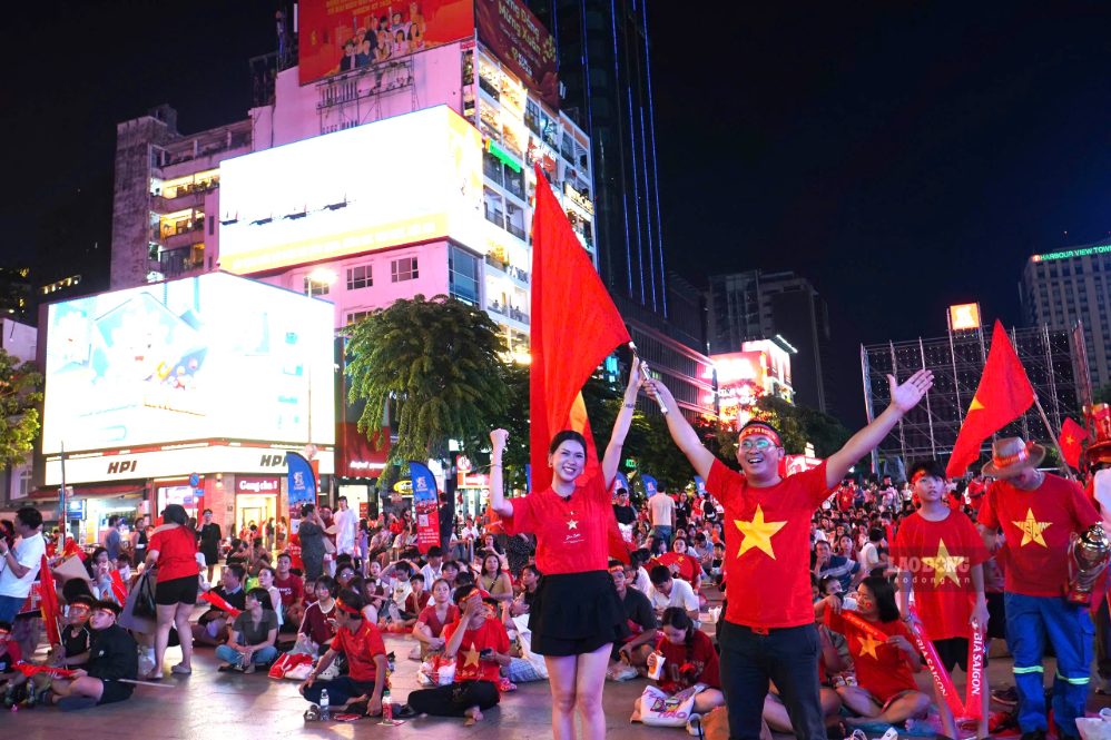 Les fans de Hô Chi Minh-Ville auront de nombreux endroits pour pouvoir regarder et encourager l'équipe vietnamienne. Photo: Thai Bao