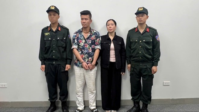 Lê Văn Đông và Nguyễn Thị Mai Anh trong vụ án sai phạm tại Viện Pháp y Tâm thần Trung ương. Ảnh: Công an TP Hà Nội