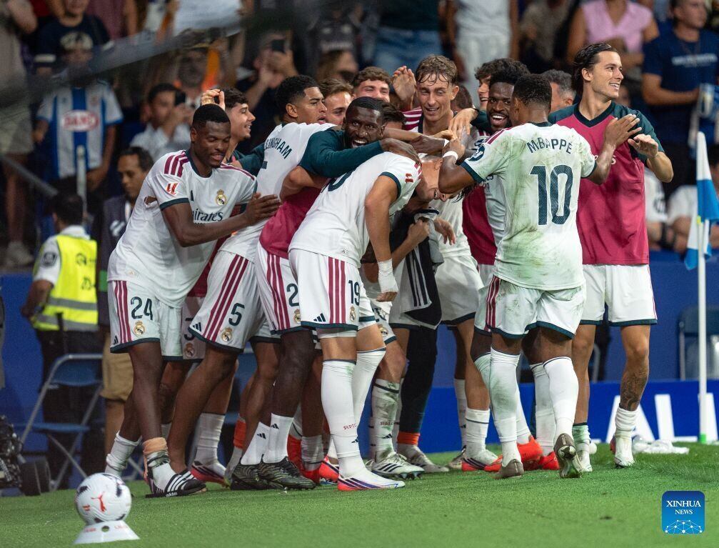 Real Madrid lúc này có rất nhiều vấn đề cần giải quyết. Ảnh: AFP