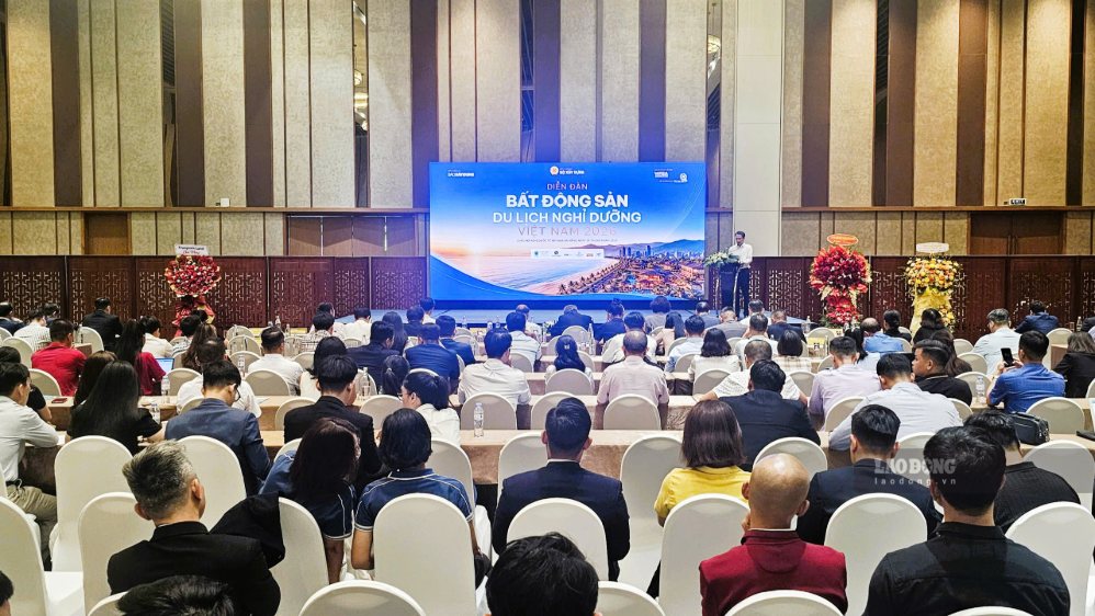Diễn đàn “Bất động sản du lịch nghỉ dưỡng Việt Nam 2026” quy tụ cơ quan quản lý, chuyên gia, doanh nghiệp và nhà đầu tư, nhằm tháo gỡ vướng mắc, tìm hướng phát triển mới. Ảnh: Nguyễn Hoàng