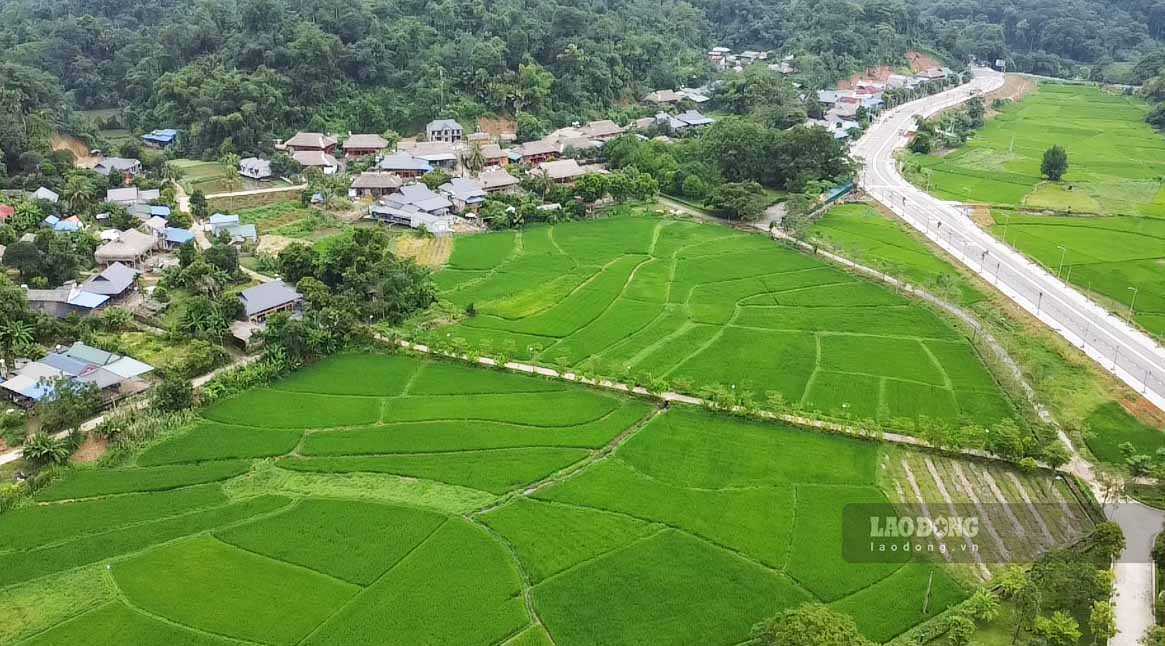 Tan Trao revolutionary war zone today has gained a new face, infrastructure is constantly being improved, and people's lives are increasingly improved. Photo: Nguyen Tung.