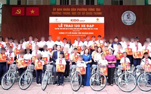 Trao 120 xe đạp và quà trung thu cho học sinh có hoàn cảnh khó khăn