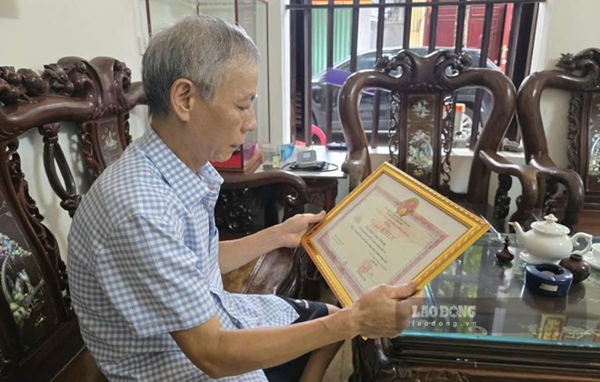 Mr. Dinh Cong Chuong - former Head of Bac Thanh Residential Group, Hoa Lu ward, Ninh Binh province - has quit his job from July 1, 2026 due to the rearrangement of villages and residential groups, hoping Ninh Binh province will soon have appropriate support policies. Photo: Nguyen Truong