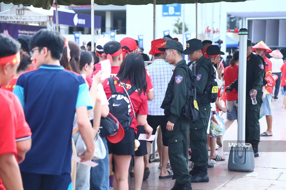 Công tác an ninh được siết chặt. Ảnh: Thanh Vũ