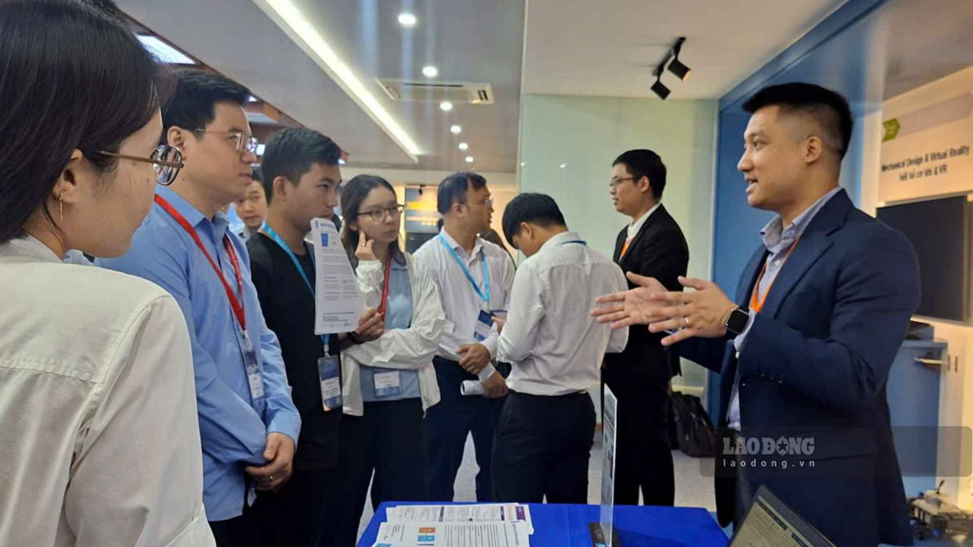 AI agent có thể hỗ trợ tạo mô hình từ yêu cầu tự nhiên, thực hiện mô phỏng, đánh giá kết quả và đề xuất các bước tiếp theo. Ảnh: Thạch Lam 