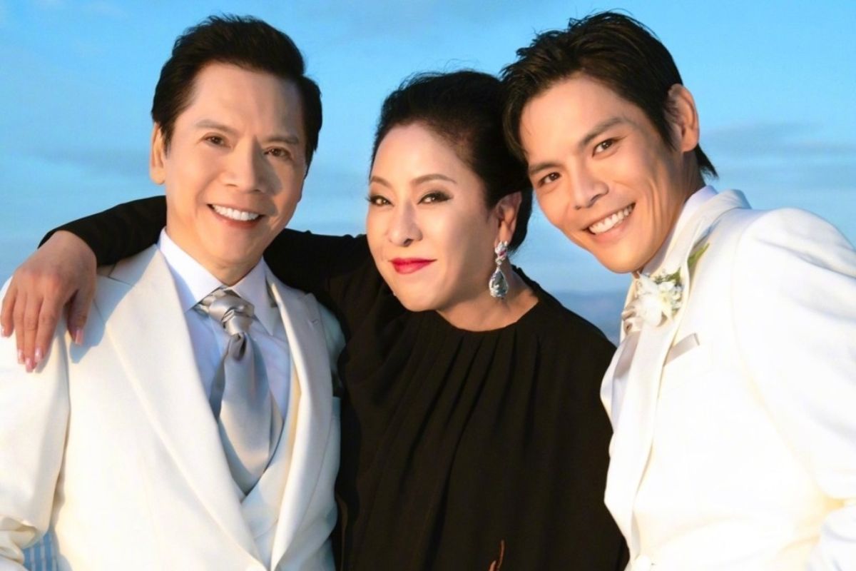 El actor Huong Ta (derecha) es hijo del matrimonio del "magnate" de la industria del entretenimiento de Hong Kong (China) Huong Hoa Cuong - Tran Lam. Foto: XInhua