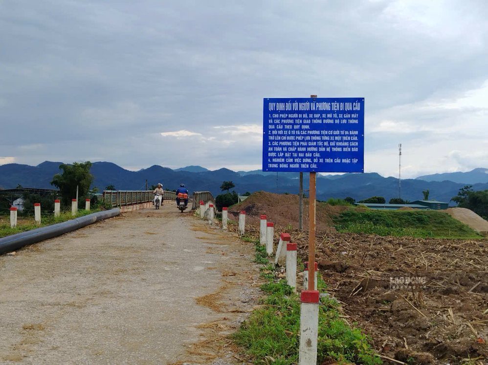 Các phương tiện lưu thông trở lại trên cầu C9. Ảnh: Xuân Trọng