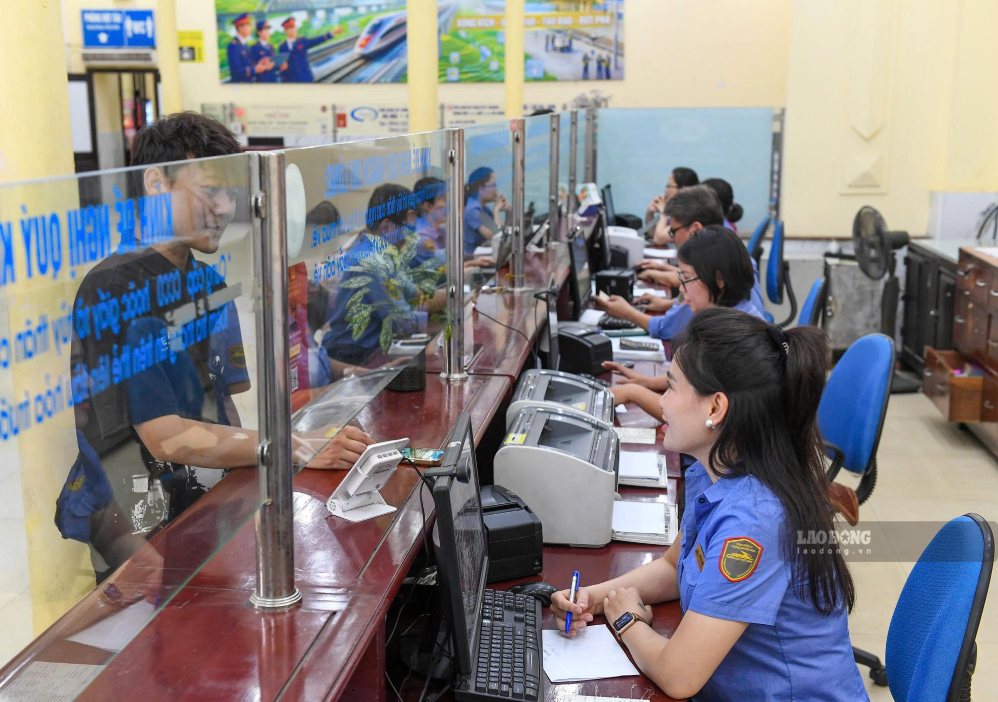 Chính thức mở bán vé tàu Tết Đinh Mùi 2027 từ ngày 30.8. Ảnh: Hồng Nhung-BCR