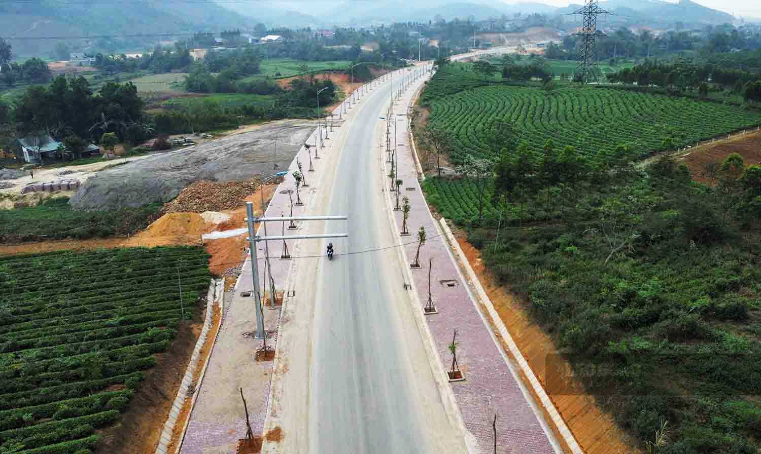 The road connecting My Lam mineral spring tourist area with Tuyen Quang - Phu Tho expressway officially inaugurated after many years of construction. Photo: Nguyen Tung