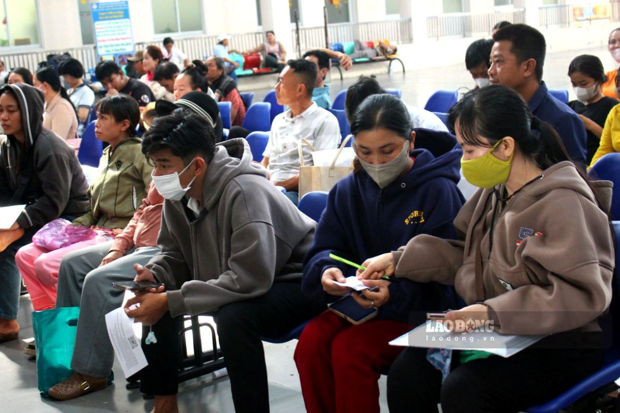 Trung tâm Dịch vụ việc làm tỉnh Đồng Tháp thường xuyên đổi mới nội dung, phương thức hoạt động để tăng cường giải quyết việc làm cho lao động. Ảnh: Thanh Mai