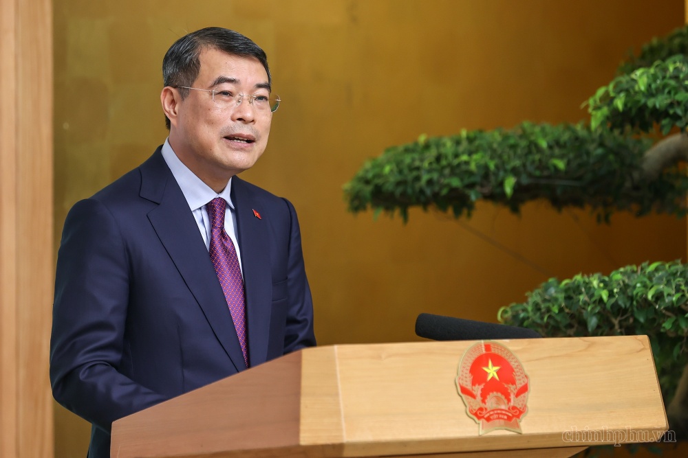 Politburo Member, Prime Minister Le Minh Hung requested localities to review needs and recruit all assigned staff. Photo: chinhphu. vn/Nhat Bac