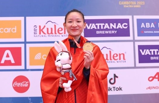 Karate player Hoang Thi My Tam has undergone surgery to treat her injury. Photo: Bui Luong