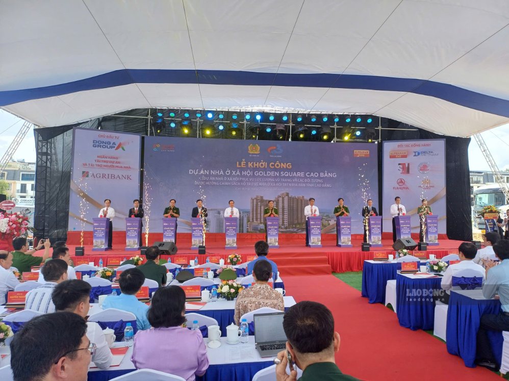 The first social housing project in Cao Bang has just started construction, providing nearly 700 apartments. Photo: Thanh An