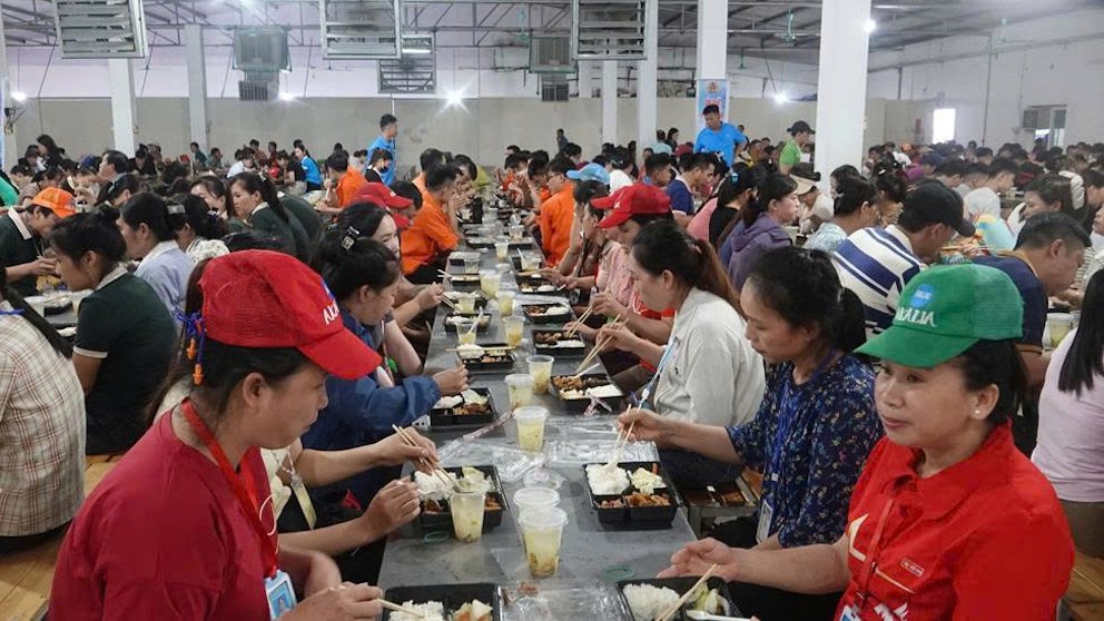 Trade Union Meal" connects workers at Akalia Vietnam Footwear Co., Ltd. Photo: Thanh Hoa Trade Union