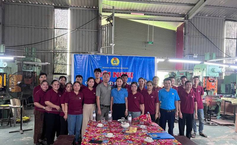 Conference to establish the grassroots trade union of Hiep Phat Metal Packaging Joint Stock Company. Photo: Thai Nguyen Trade Union