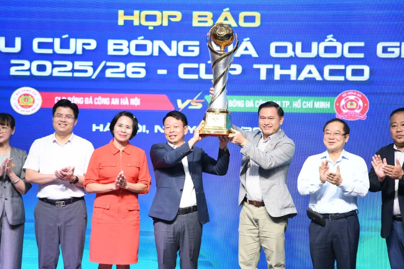Họp báo công bố Siêu cúp bóng đá Quốc gia - Cúp THACO 2025-2026. Ảnh: BTC