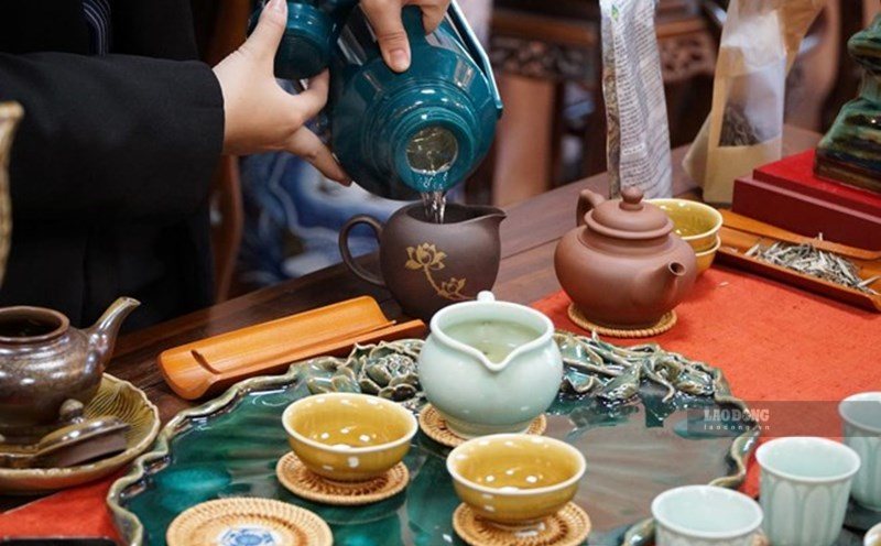 Black tea is a drink that helps stay awake in the afternoon. Photo: Thanh Chan