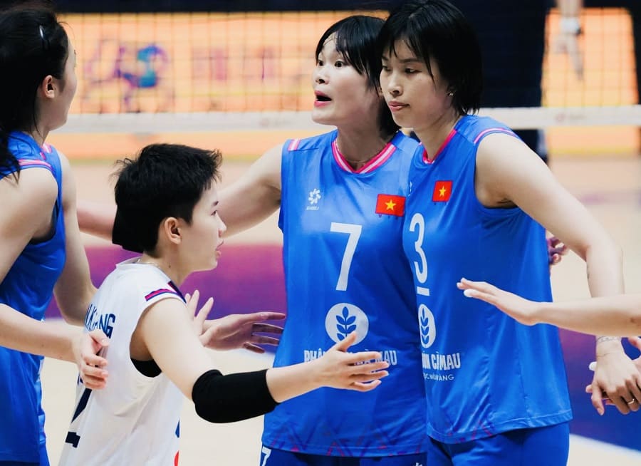 Chủ công Nguyễn Thị Uyên (7) sẽ không thể thi đấu các trận còn lại tại Giải bóng chuyền châu Á 2026. Ảnh: VFV
