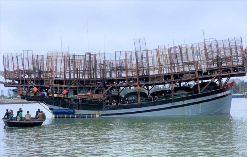50 people on Da Nang fishing boat lost contact in the sea. Photo: Da Nang Border Guard