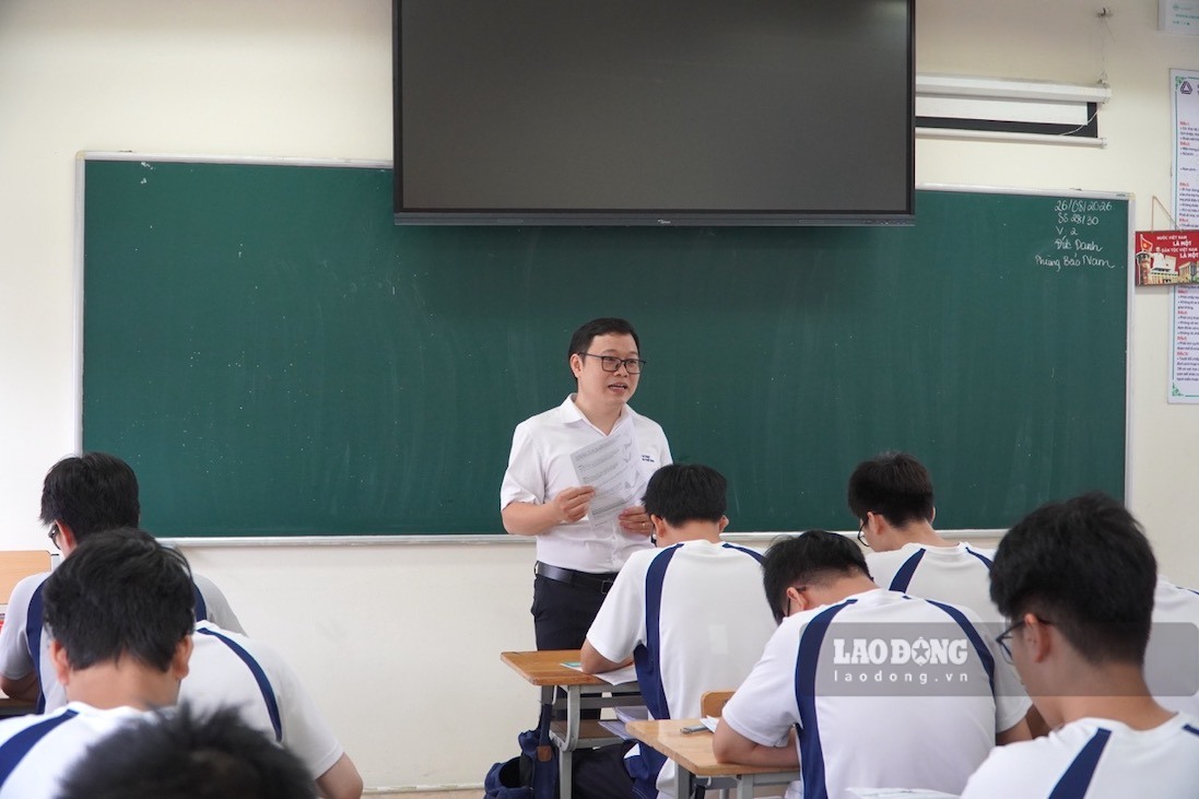 Schools in Hanoi are completing the preparation of staff, facilities and programs, aiming to improve quality and reduce learning pressure in the new school year. Photo: Tuong Van