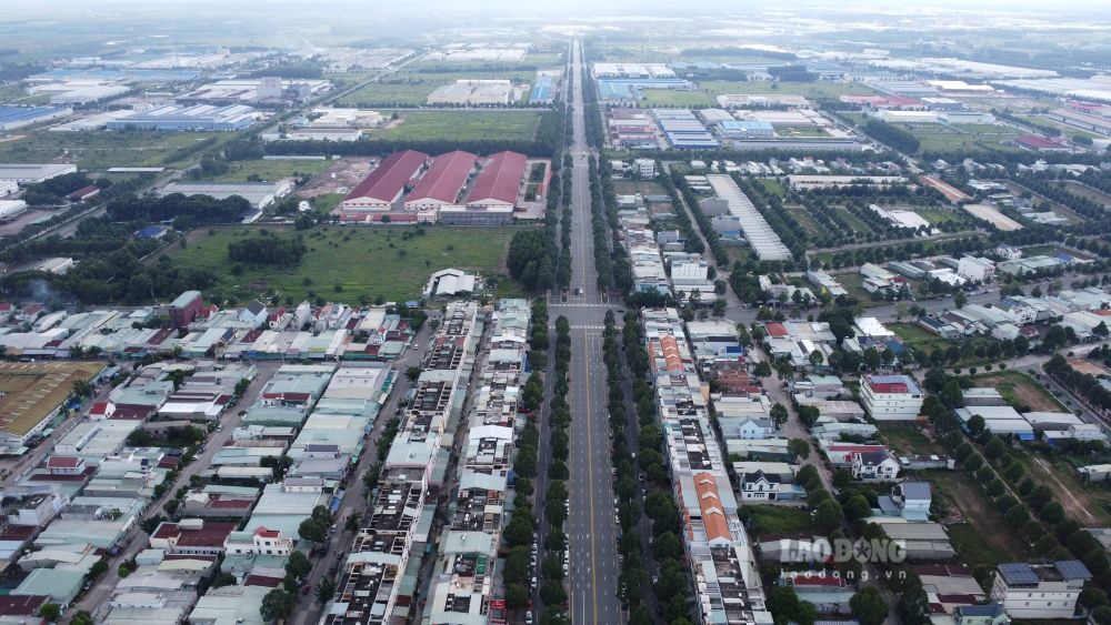 The appearance of the central area in Bau Bang commune. Photo: Dinh Trong