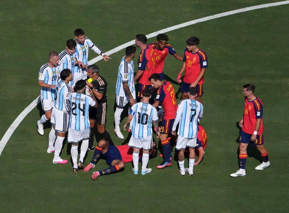 La bagarre après le match a valu à certains joueurs argentins une sanction de la FIFA. Photo: Xinhua