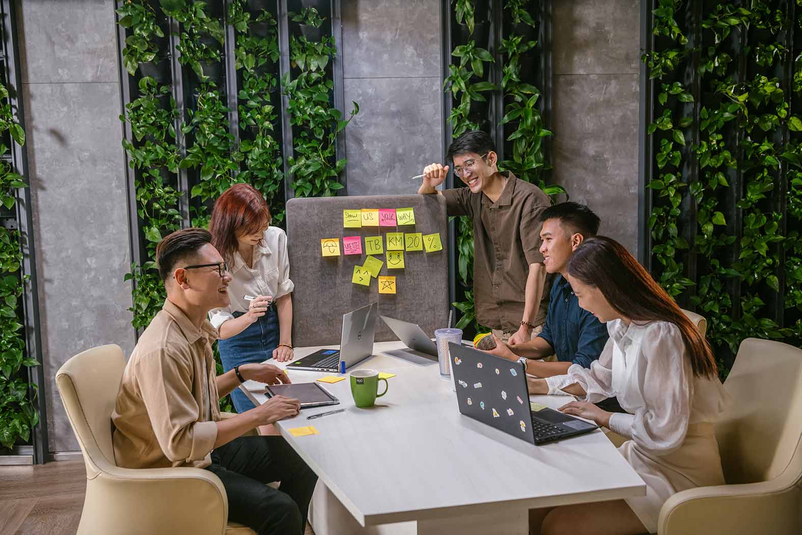 In the coming academic year, the two sides plan to recruit 200 students from 5 majors: artificial intelligence, data science, information security, microchip design and electronics - telecommunications engineering. Photo: Viettel