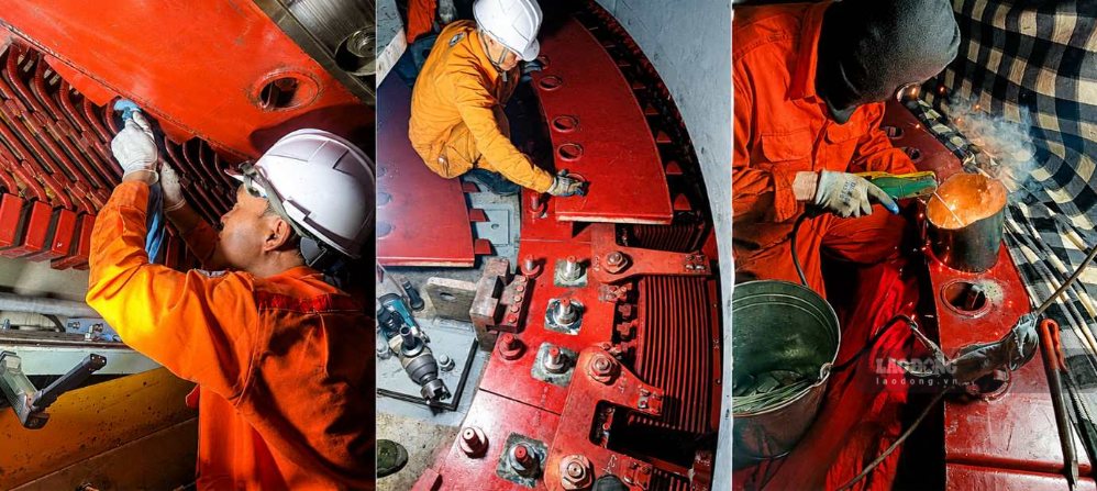 Đội ngũ công nhân đang thực hiện công tác kiểm tra, vệ sinh, bảo dưỡng máy phát tổ máy H2 – Nhà máy Thủy điện Sông Bung 4. Ảnh: Hùng Trinh  