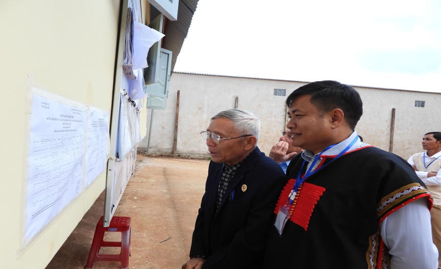 Những năm qua, người uy tín, già làng, trưởng thôn, buôn trên địa bàn tỉnh Đắk Lắk đã có nhiều đóng góp trong việc duy trì, củng cố khối đại đoàn kết toàn dân tộc tại địa phương. Ảnh: Bảo Trung